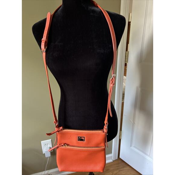 Dooney & Bourke Dillen Letter Carrier orange zip outside pocket, inside pockets - Picture 1 of 16
